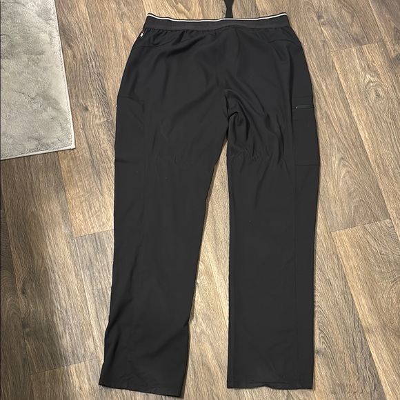 Grey's Anatomy Black Scrub Set - Picture 7 of 7